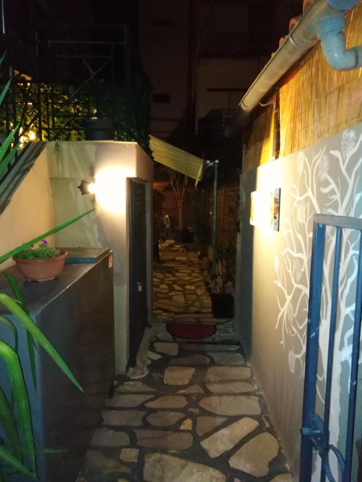 Appartamento Enjoy Hospitallity At Fully Equipped With Free Parking- Happy Place