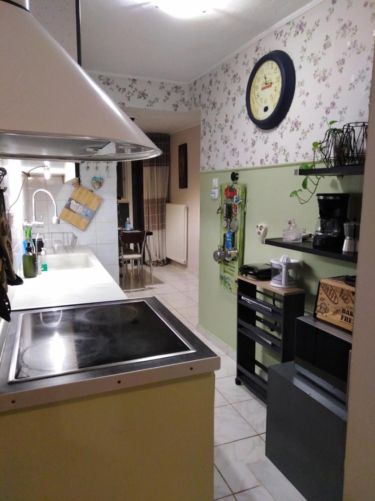 Enjoy Hospitallity At Fully Equipped With Free Parking- Happy Place Apartment